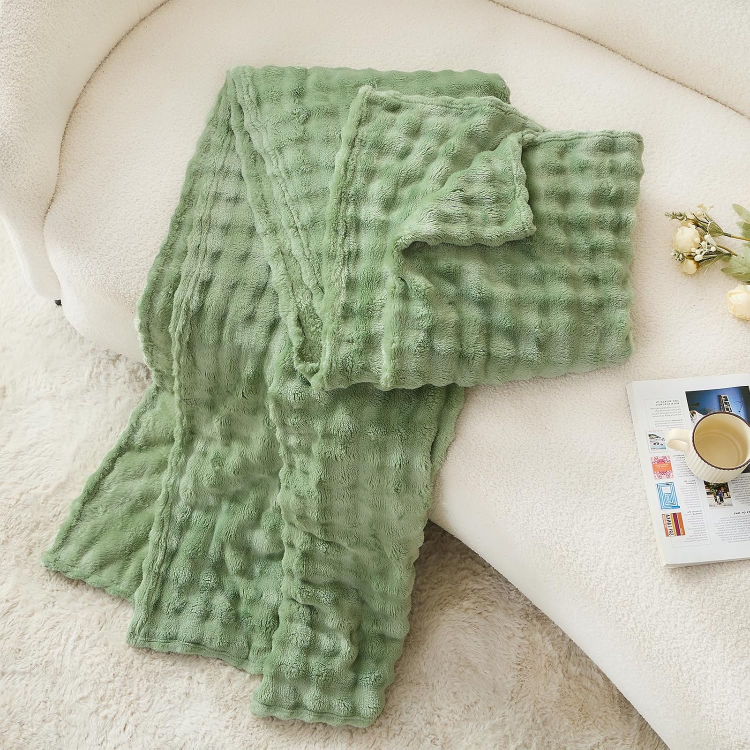Sage Green Bubble Fleece Blank - огляд і ціна Christmas Throw Blanket